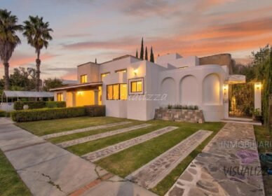 Casa moderna colonial con vista al fairway en club de Golf Tequisquiapan